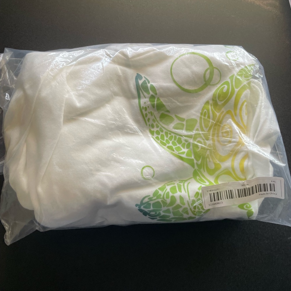 Women’s Size XXL White T-Shirt with Sea Turtle Design Tee - Picture 12 of 12